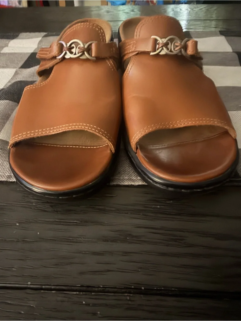 Clarks Women's Keyna (or Kenya) Open Toe Sandals (Style 70082). Like new size 9